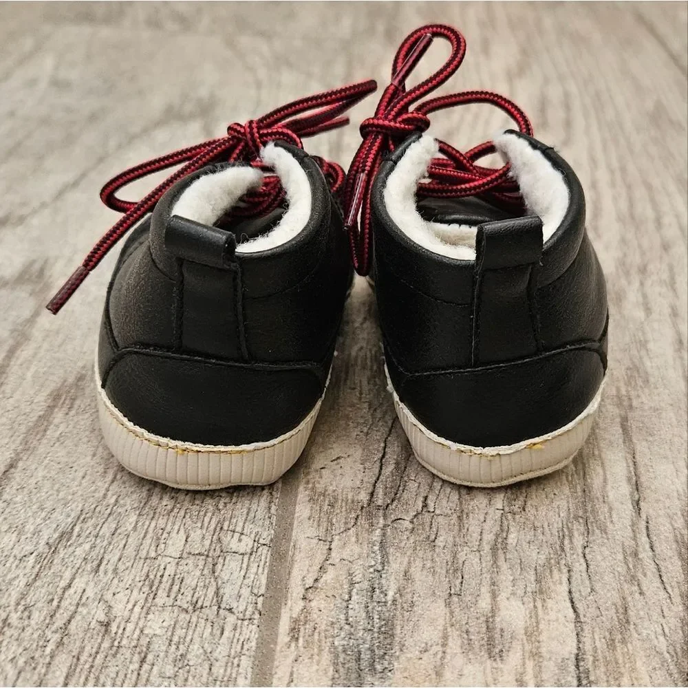 Baby Gap Black Boots Size 6-12M